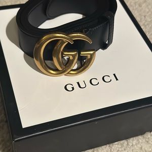 Gucci Gold GG logo belt
